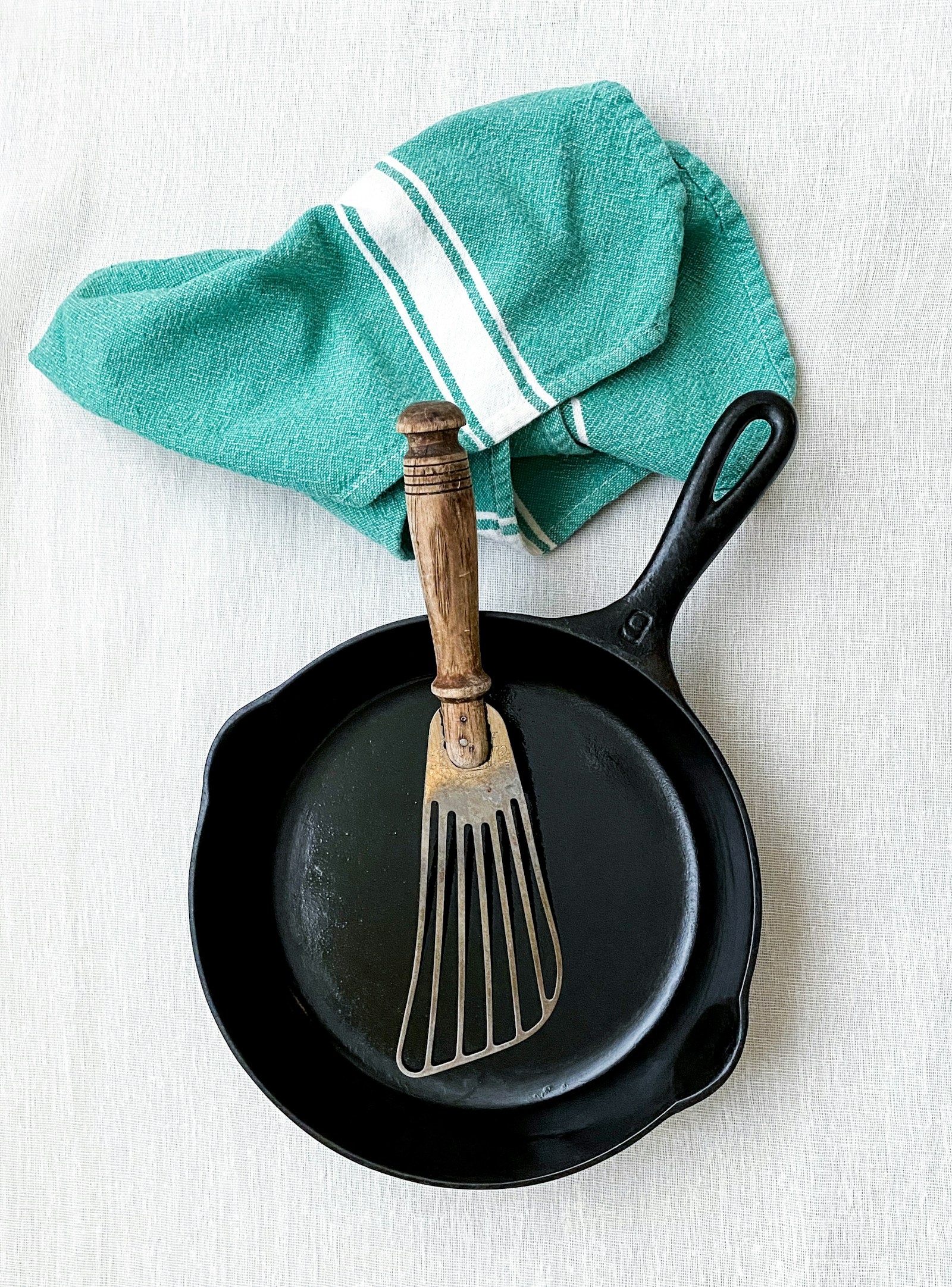 Best Beef Tallow for Seasoning Cast Iron Skillets