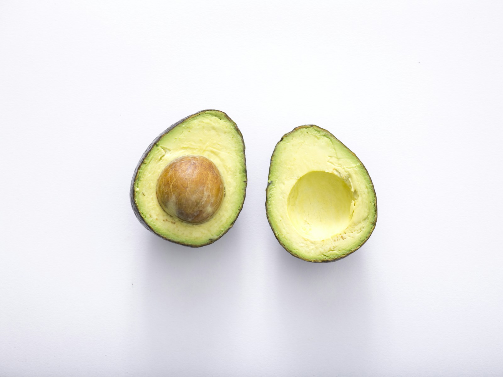 Beef Tallow vs Avocado Oil: Smoke Point, Nutrition, and Cost Compared