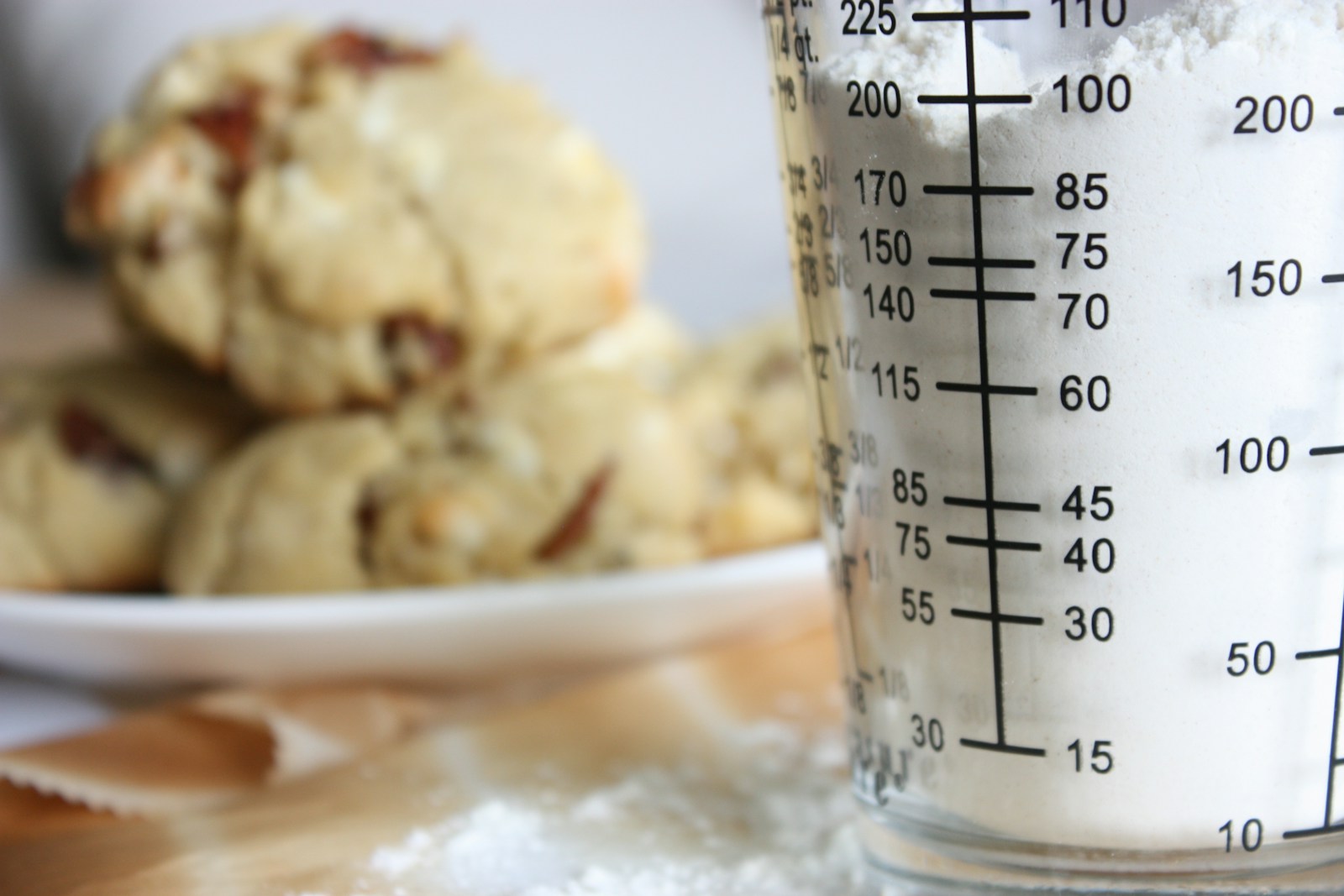 Beef Tallow vs Shortening: Which Is Better for Baking and Frying?